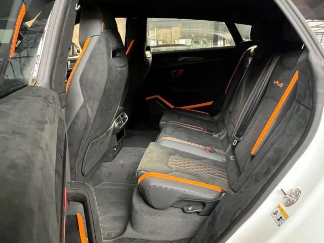 Lamborghini Urus Performante