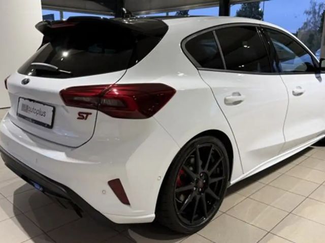 Ford Focus ST Line