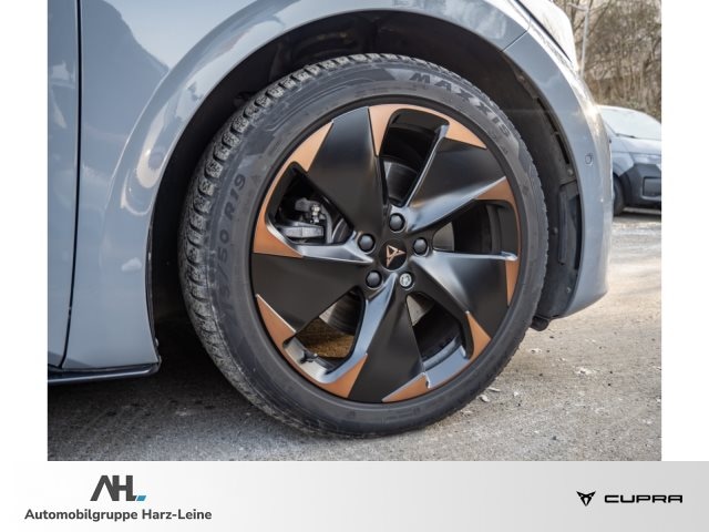 Cupra Born ALU 19''+DCC+PANO+360° KAMERA+AR HUD+KEYLESS+BEATS AUDIO+TECH M+KLIMA+NAVI