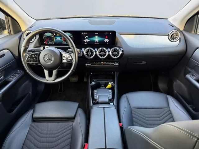 Mercedes-Benz GLA 200 Style