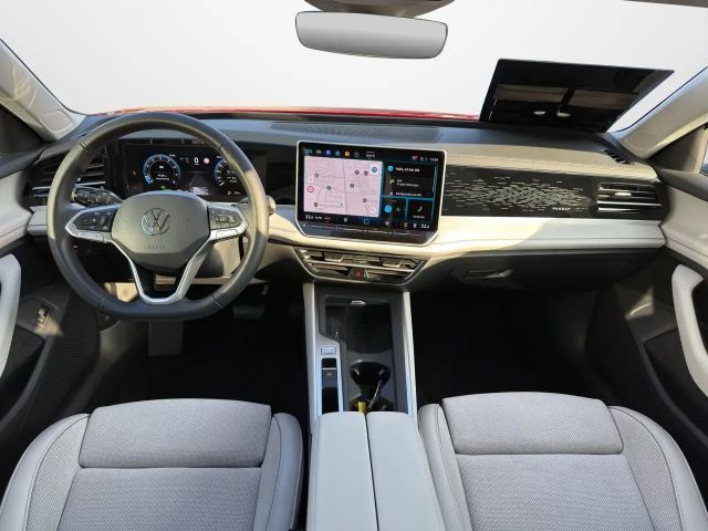 Volkswagen Passat 1.5 eTSI Business DSG Variant