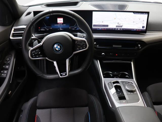 BMW 330 330e M-Sport Touring