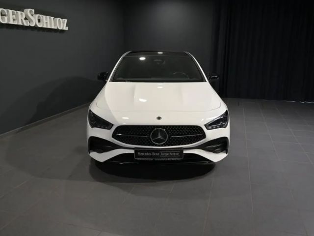 Mercedes-Benz CLA 200 AMG Line Coupé