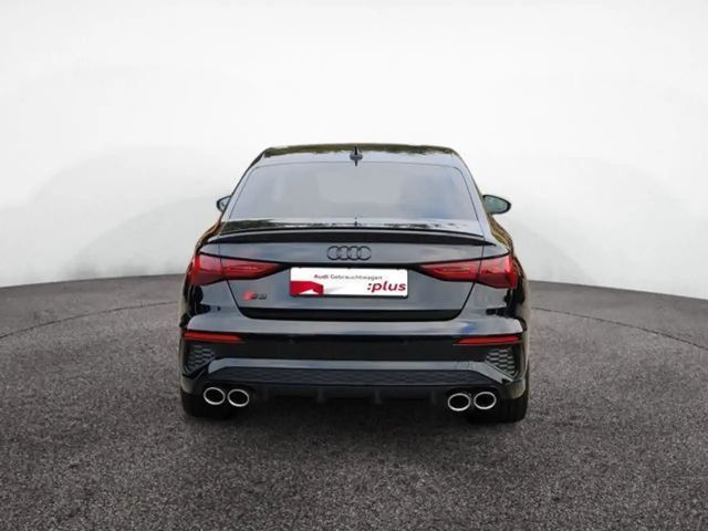 Audi S3 2.0 TFSI Business Quattro Sedan
