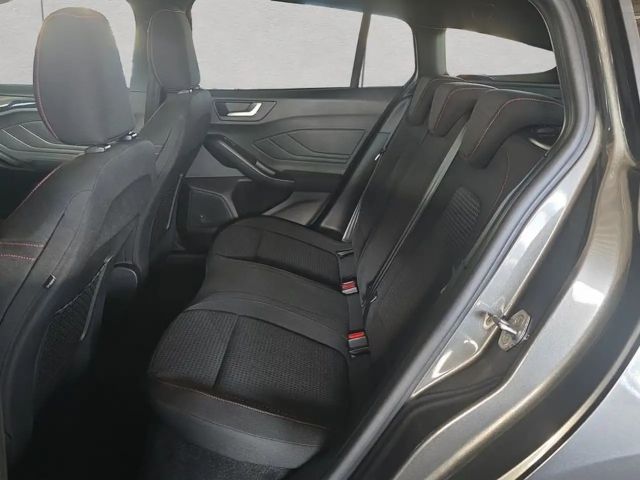 Ford Focus EcoBoost ST Line Wagon