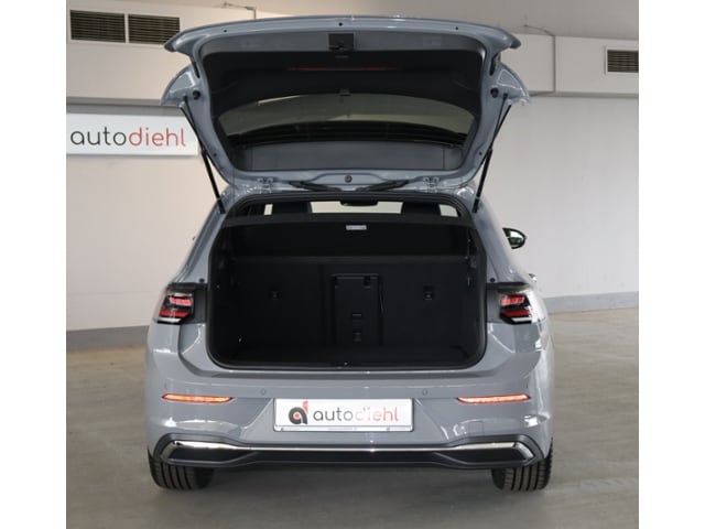 Volkswagen Golf 1.5 eTSI DSG Golf VIII