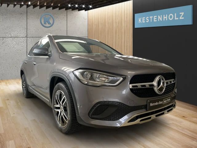 Mercedes-Benz GLA 200 Progressive