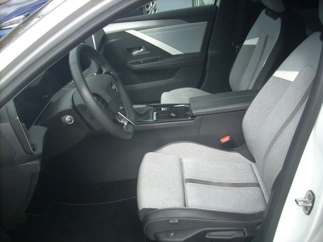 Opel Astra Elegance business+