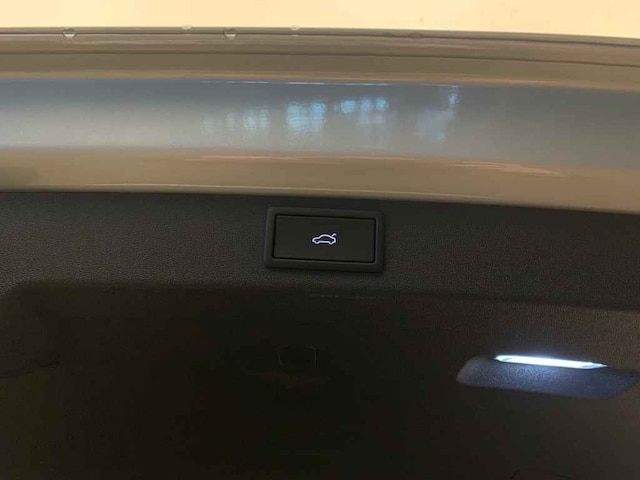 Skoda Enyaq Enyaq 85x *AHK*MASSAGE*PANO*WÄRME*R-CAM*MATRIX*