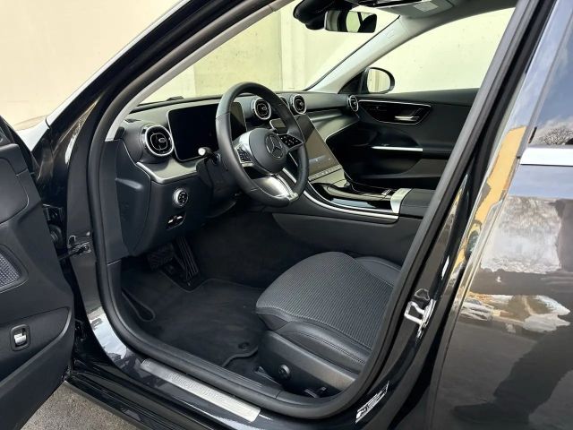 Mercedes-Benz C 180 Sedan