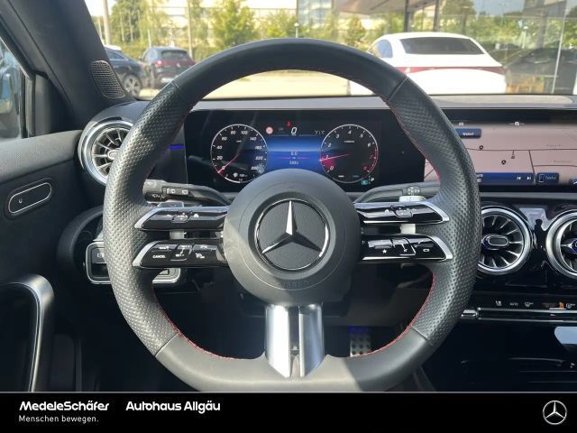 Mercedes-Benz A 200 AMG Line