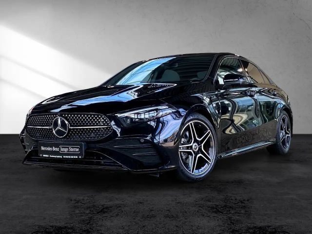 Mercedes-Benz A 200 AMG Line Limousine Lang