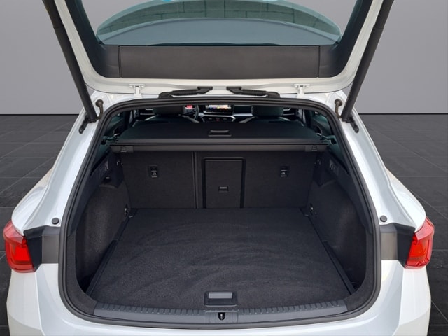 Seat Leon 1.5 eTSI DSG Plus Sportstourer