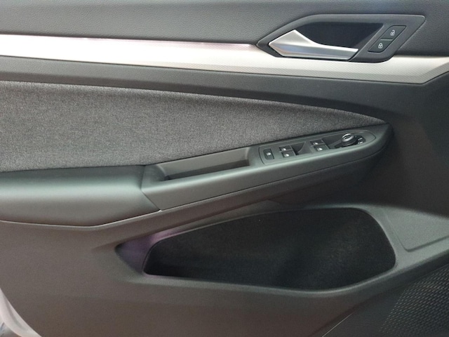 Volkswagen Golf 1.0 TSI Life Variant