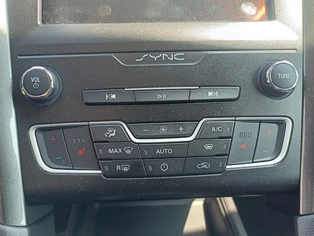 Ford Mondeo Titanium