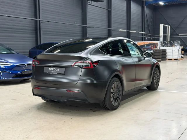 Tesla Model Y REAR WHEEL DRIVE - FULL WRAP - AUTOPILOT