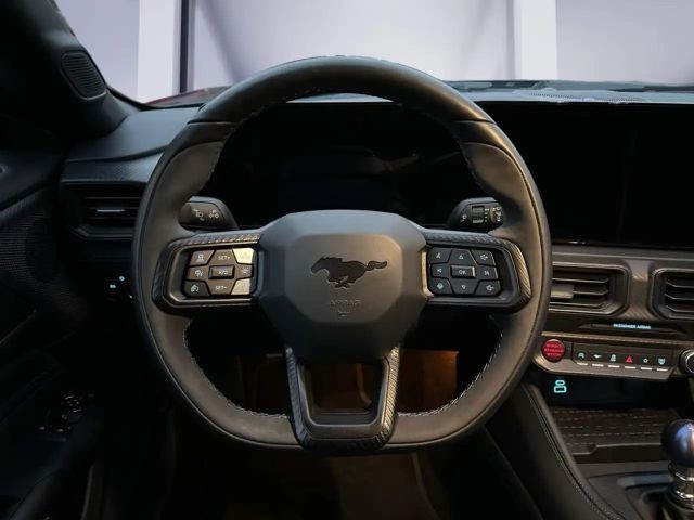 Ford Mustang Fastback GT 5.0 V8