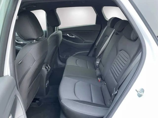 Hyundai i30 Advantage Hybrid