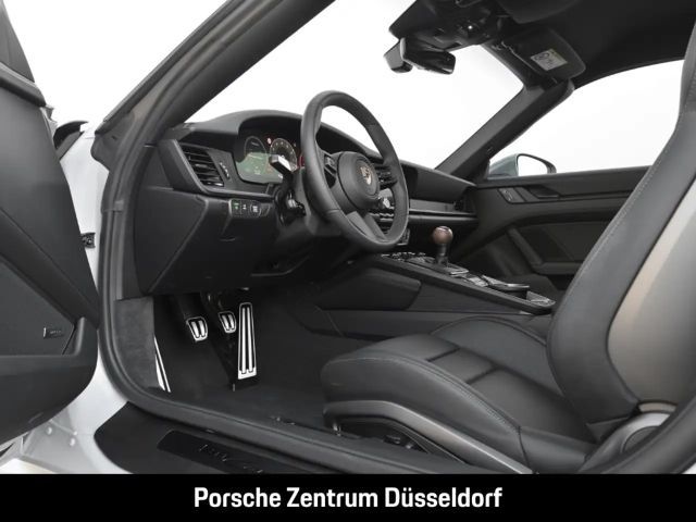 Porsche 992 Cabrio Carrera Turbo