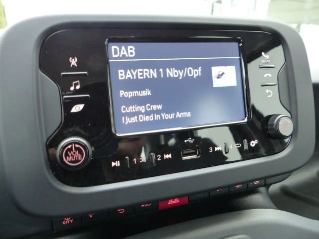 Fiat Panda 1.0 Mild-Hybrid Klimaanlage Bluetooth DAB