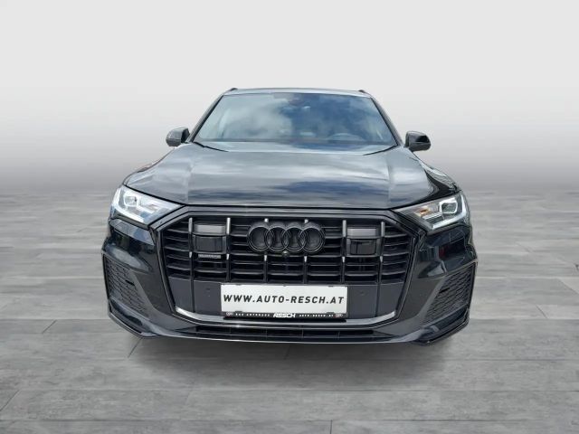 Audi Q7 50 TDI Quattro S-Line