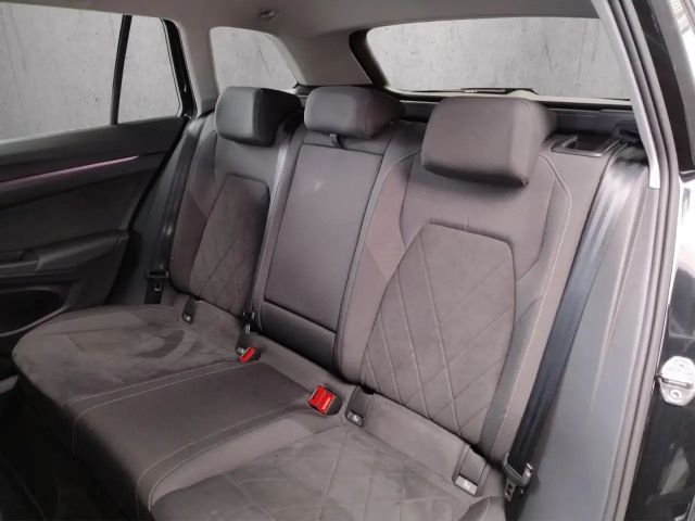 Volkswagen Golf 1.5 TSI Style Variant