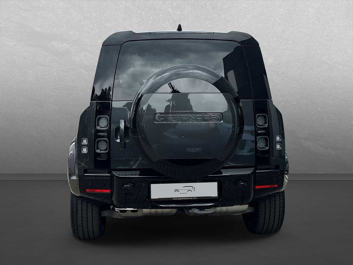 Land Rover Defender 110