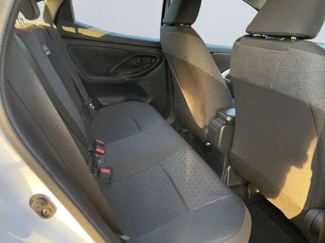 Toyota Yaris Hatchback Hybride Team D