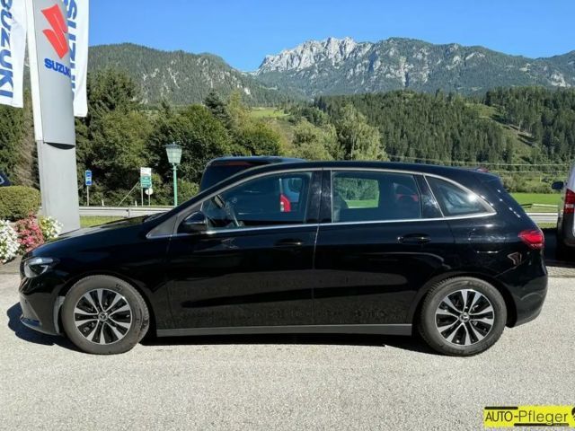 Mercedes-Benz B 180 B 180 d