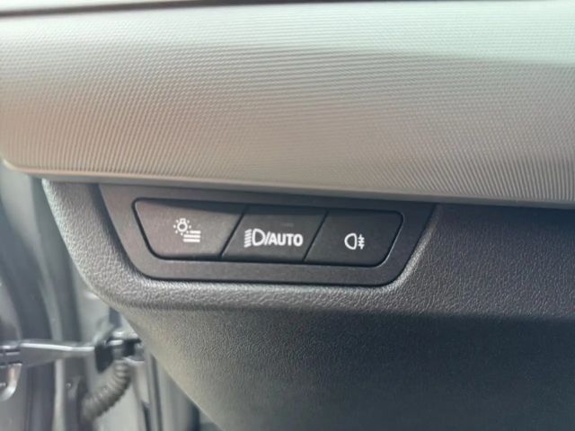 BMW X1 20dxA +NAVI+SPORTSITZ+LED+SHZ+LHZ+CAM+FLA+