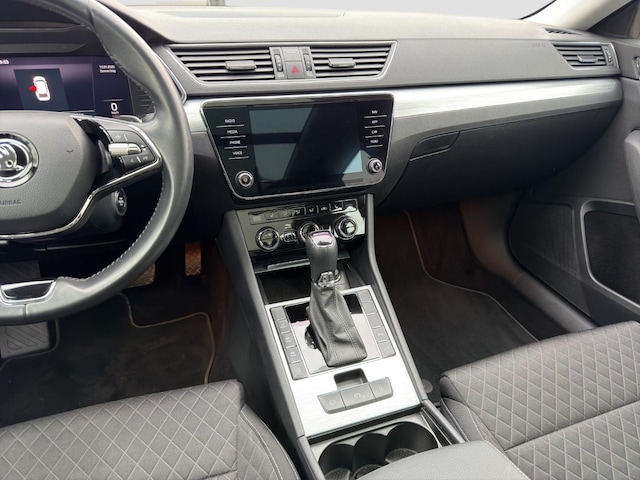 Skoda Superb Combi iV