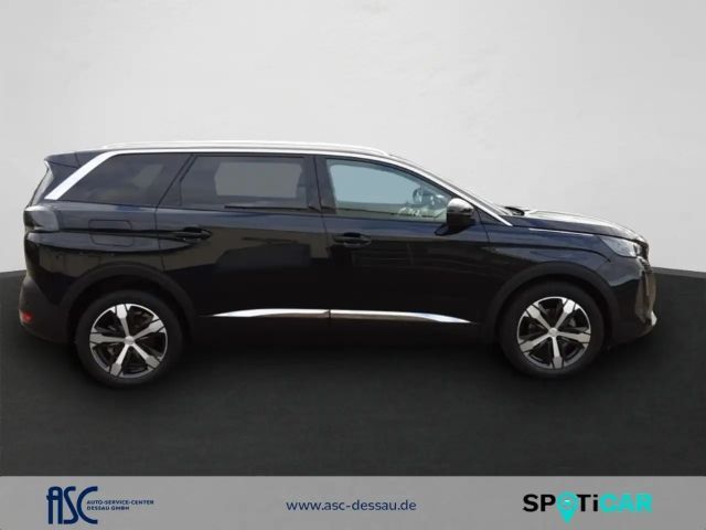 Peugeot 5008 EAT8