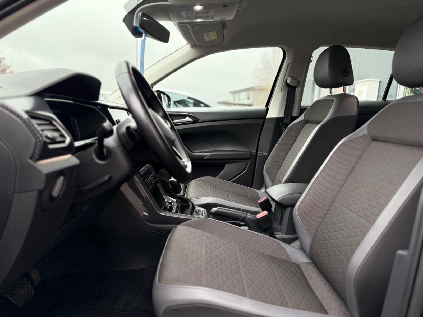 Volkswagen T-Cross Style