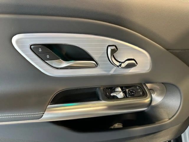 Mercedes-Benz CLA 350 4MATIC AMG Line