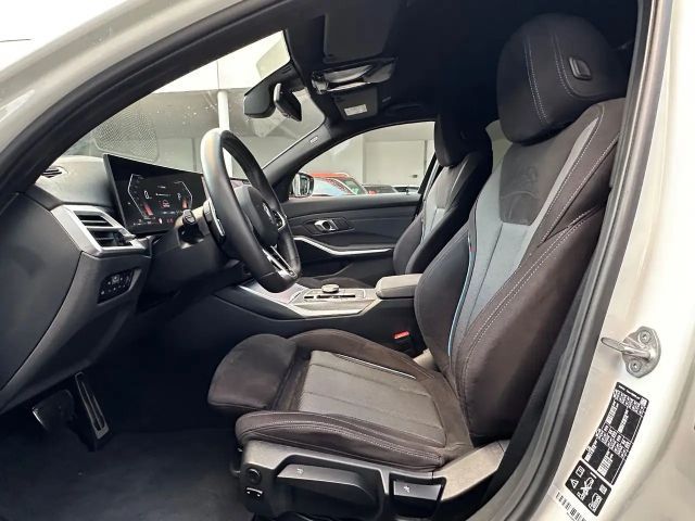 BMW 330 330d M-Sport Touring xDrive