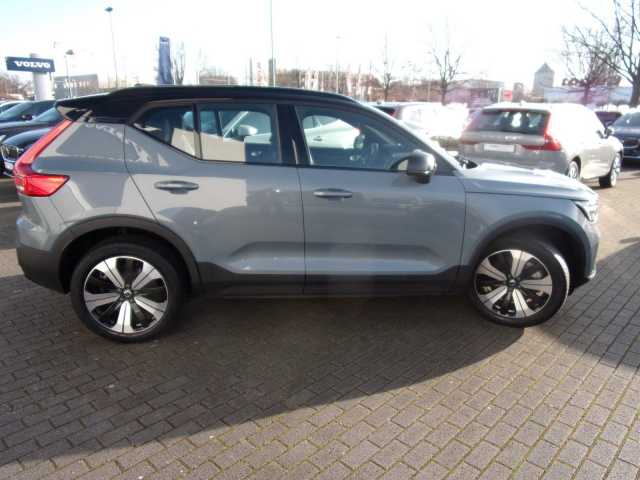 Volvo XC40 Core Recharge