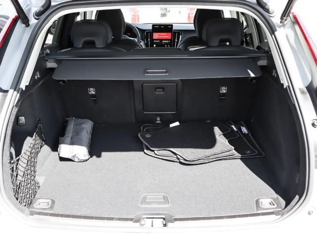 Volvo XC60 AWD Dark Plus