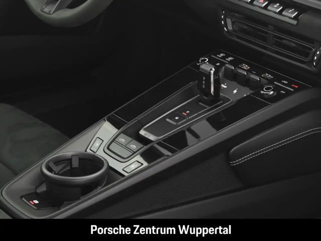 Porsche 992 4 Coupé GTS Targa