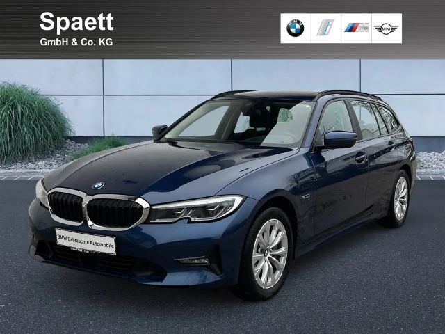 BMW 330 330e Touring xDrive