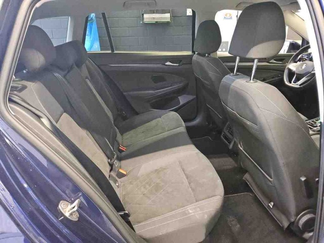 Volkswagen Golf 2.0 TDI DSG Style Variant