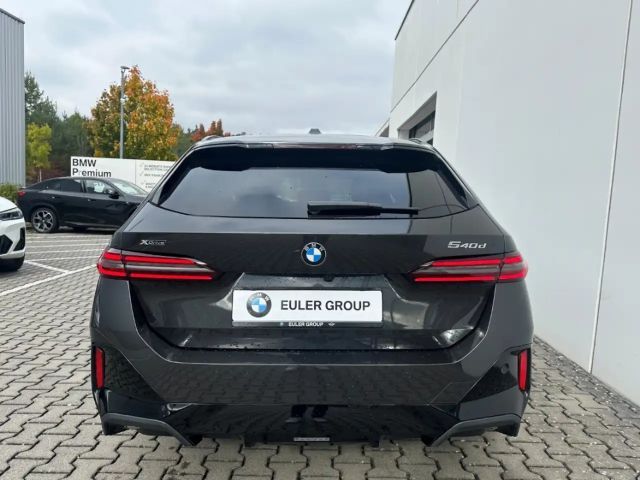 BMW 540 540d M-Sport Touring xDrive