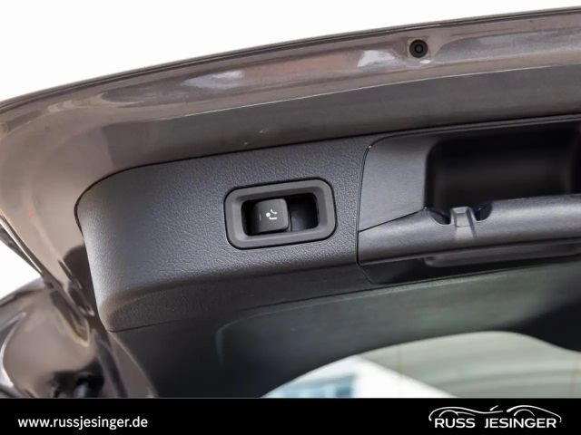 Mercedes-Benz GLB 220 4MATIC Progressive