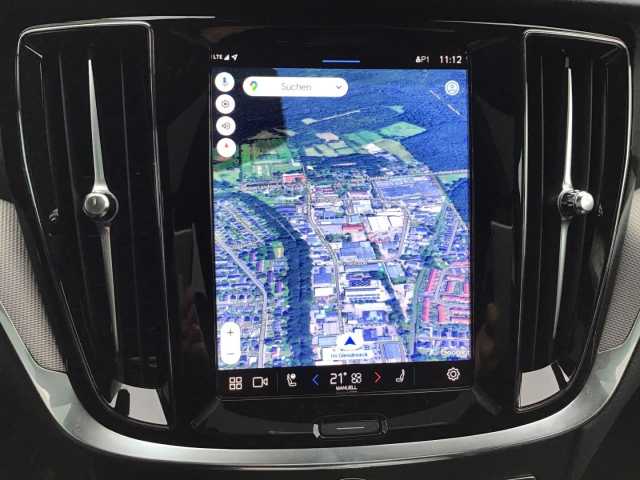 Volvo V60 Cross Country AWD Plus