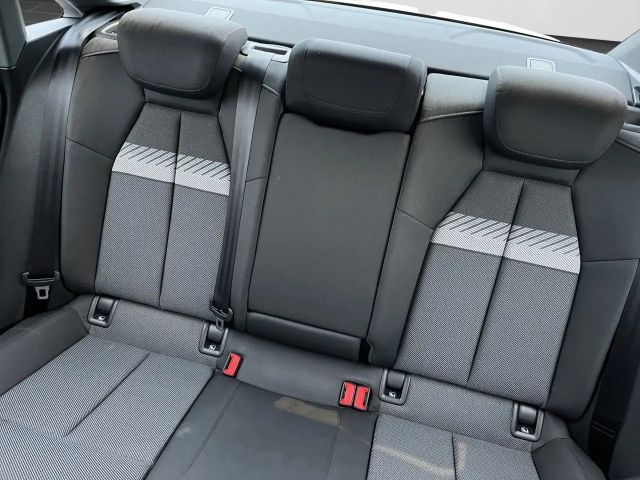 Audi A3 30 TFSI S-Tronic Sedan