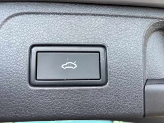 Volkswagen Passat 2.0 TDI Business DSG Variant