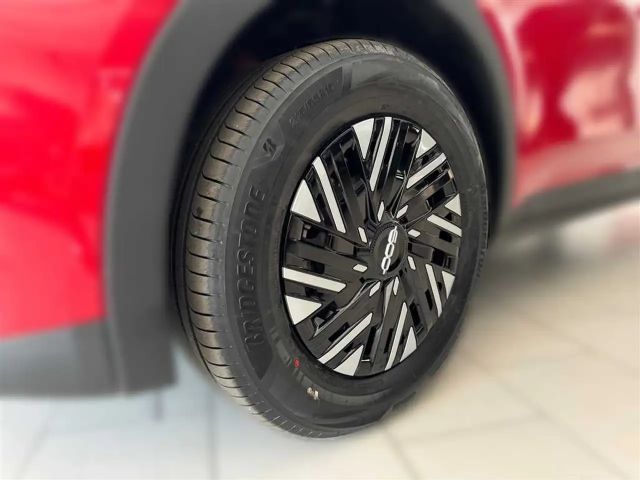 Fiat 600e (RED) LED, PDC, Apple CarPlay