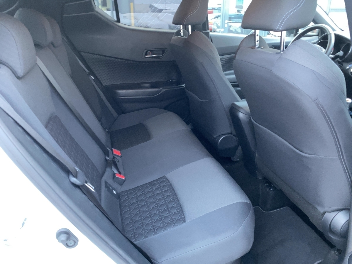 Toyota C-HR 5-deurs Plus