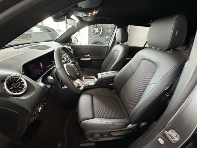 Mercedes-Benz EQB 350 4MATIC Progressive