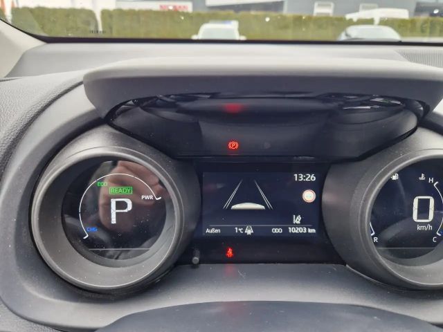 Toyota Yaris Hatchback Team D