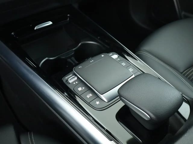 Mercedes-Benz B 200 Automatik*Rückfahrkamera*Navigation*SpurH*
